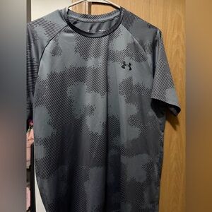 Under Armour Men’s Black & Gray Camo Short Sleeve Performance Tee